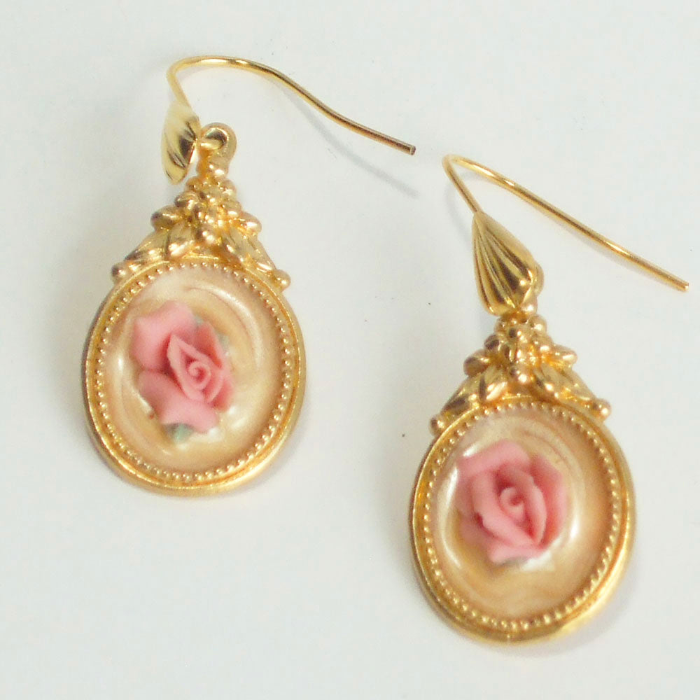 1820 *1 inch round gold edged cameo, with cream background and     pink rose center, earrings.