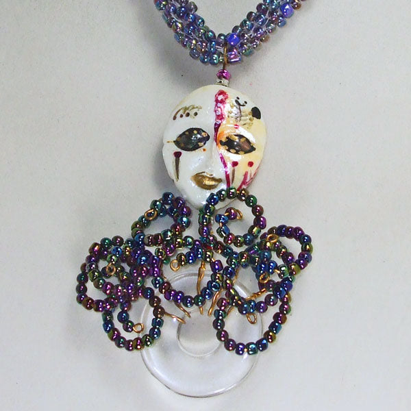 Palixena Beaded Wire Pendant Necklace front relevant view