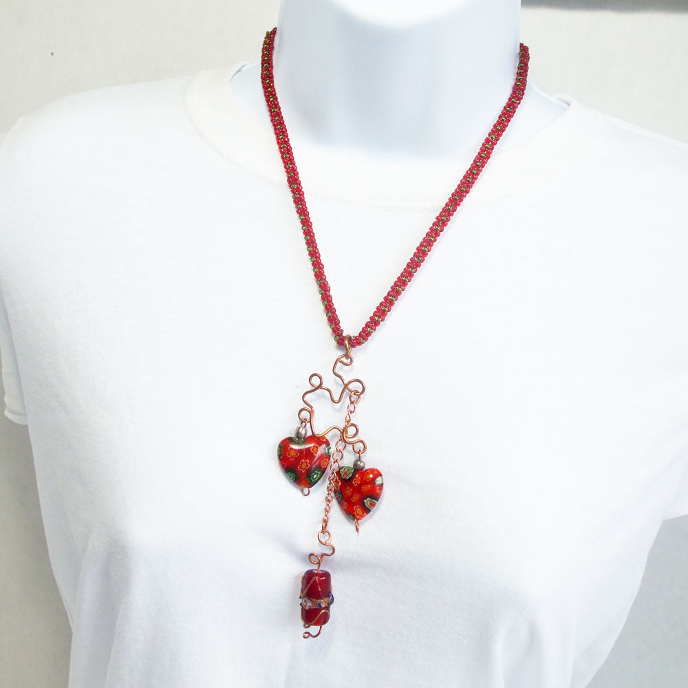 7516 *Red Glass Heart beads & wire design beaded jewelry, necklace.