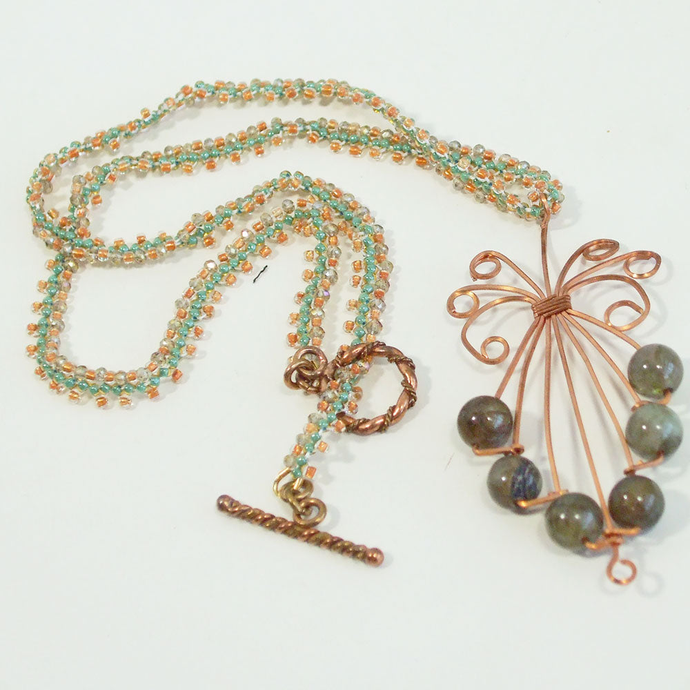7528 *Copper wire leaf design with dark green stone bead accent. *2 color seed bead chain neckwear.  