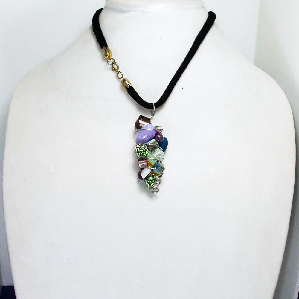 Ladasha Wire Beaded Pendant Necklace relevant front view