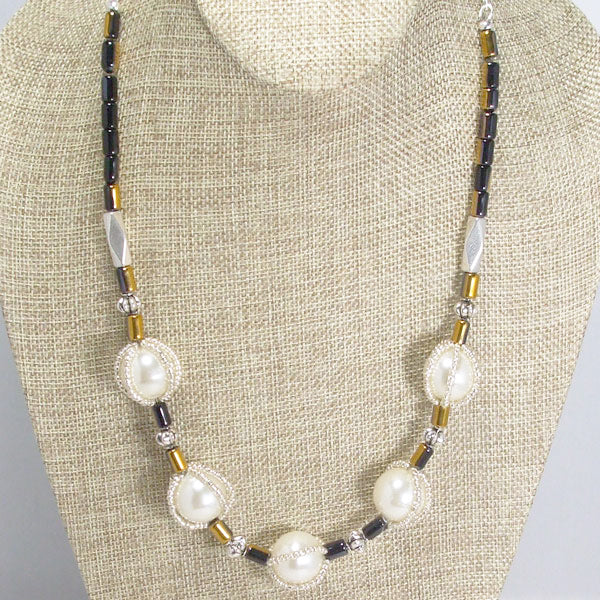 Fanchone Beaded Bead Necklace relevant front view