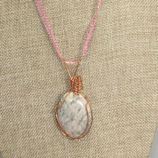 Fairlee Picture Stone Cabochon Pendant Necklace close view