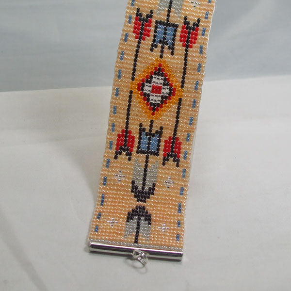 Kahsha Loom Native Bracelet relevant view