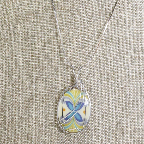 Kaeley Wire Wrap Polymer Clay Cabochon Pendant Necklace relevant front view