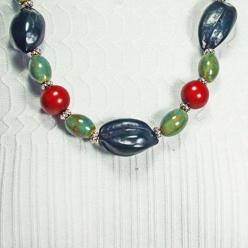 Urola Kukui Nut Beaded Necklace relevant front view